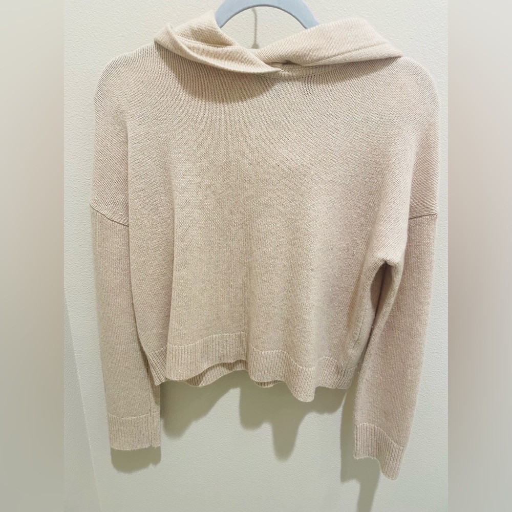 Theory crop hoodie in soft cashmere